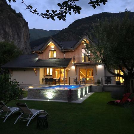Chalet Barbara With Swimming Pool In The Heart Of Oisans Le Bourg-dʼOisans Dış mekan fotoğraf