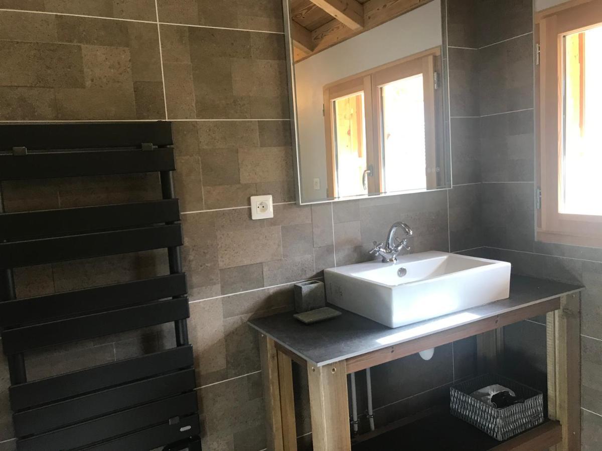 Chalet Barbara With Swimming Pool In The Heart Of Oisans Le Bourg-dʼOisans Dış mekan fotoğraf