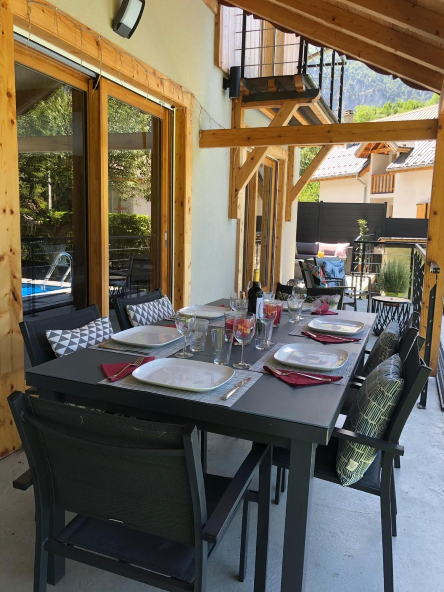Chalet Barbara With Swimming Pool In The Heart Of Oisans Le Bourg-dʼOisans Dış mekan fotoğraf